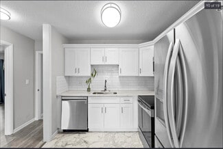 19 Somers St Unit f9, Danbury, CT 06810