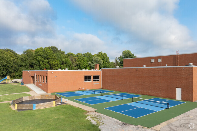 Scott Elementary School scored an overall A- on niche.com.