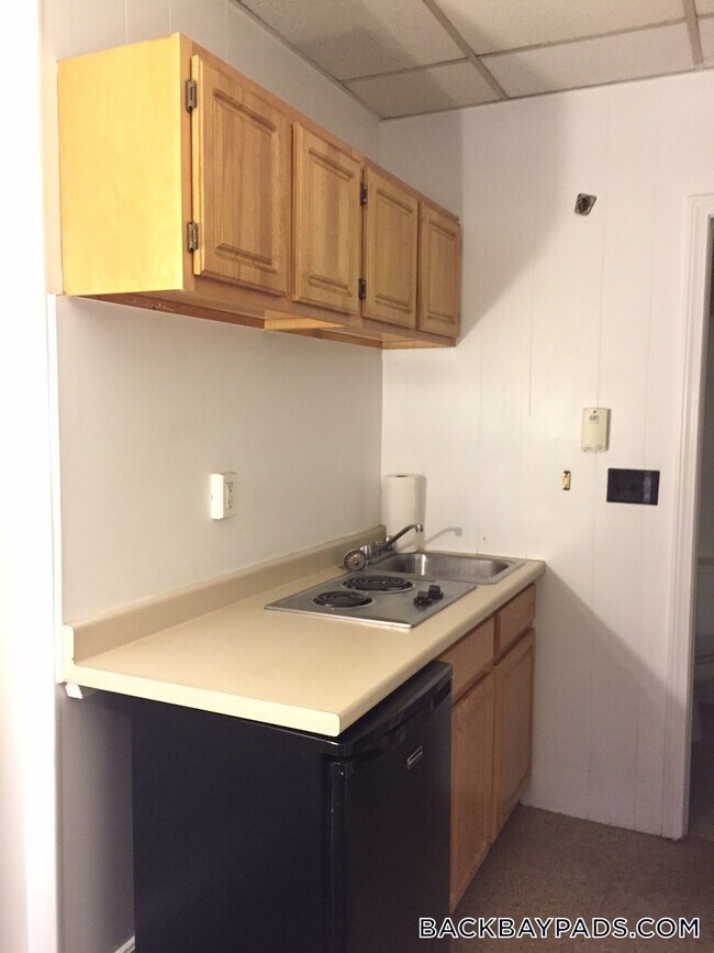 272 Newbury St Unit 6, Boston, MA 02116