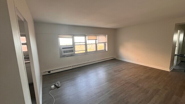 4950 N Marine Dr unit 18B, Chicago, IL 60640 - photo 7