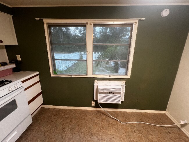 38748 Calumet Ave, Zephyrhylls, FL 35542 - photo 6