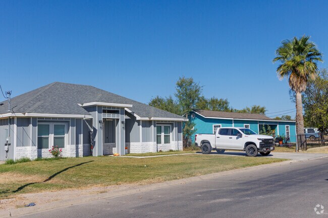 Deer Run has many traditional homes that use stone and brick for exterior accents.