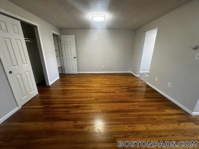 52 Mill St unit 6, Woburn, MA 01801 - photo 7