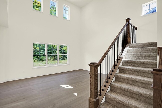 7104 Jackson Dr, Cumberland, IN 46229 - photo 3