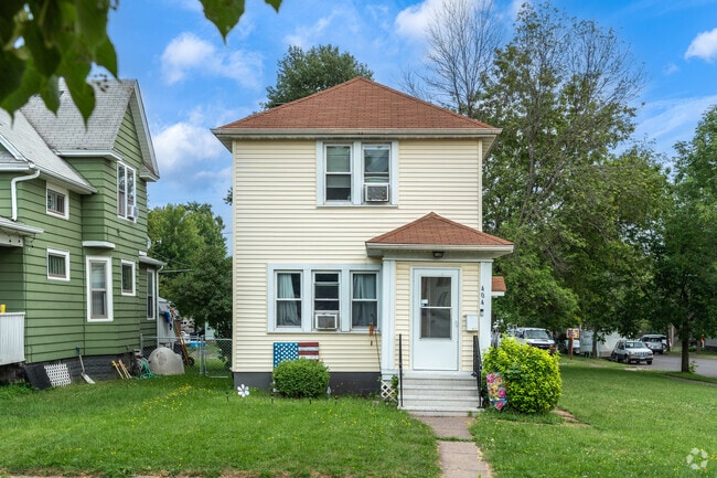 The Cody neighborhood has a variety of home styles with hardly any homes exactly alike.