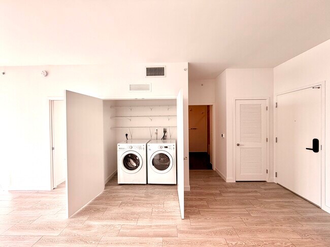 253 NW 31st St unit A2, Miami, FL 33127 - photo 3