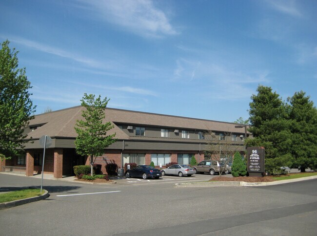 96 Danbury Rd unit G, Ridgefield, CT 06877 - photo 2