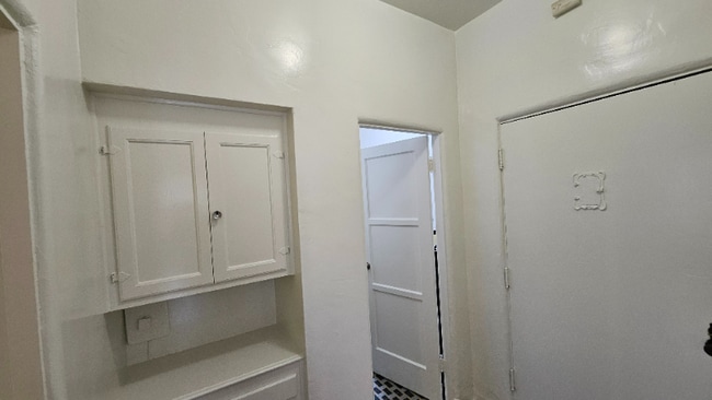 1425 Echo Park Ave unit 8, Los Angeles, CA 90026 - photo 2