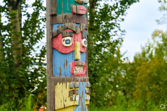 Funky decor adds color to Brown's Point Park.