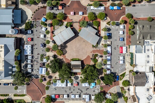 The Farmers Market at Brownwood Paddock is located right along the entire square.