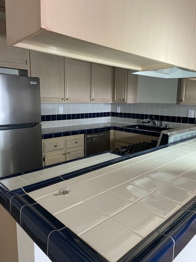 5039 E Ocean Blvd unit 3, Long Beach, CA 90803 - photo 7