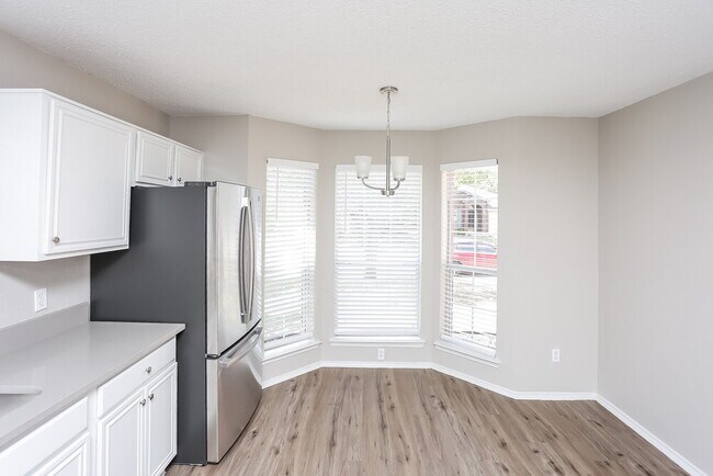 2213 Whispering Wind St, Fort Worth, TX 76108 - photo 5