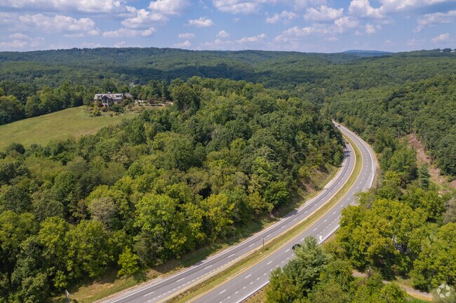 Blacksburg is just a few hours drive to Washington, D.C. via I64.