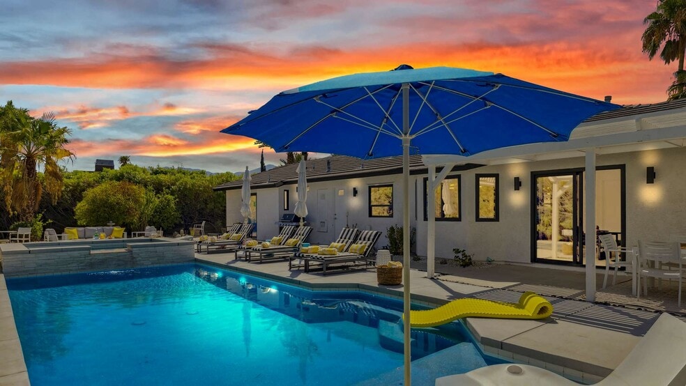 2004 Nicola Rd E, Palm Springs, CA 92262 - photo 1