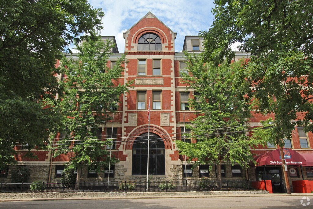 Mount Auburn Preparatory Academy's front entrance in Mount Auburn.