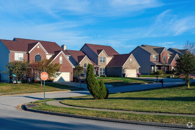 Homebuyers looking in West Nicholasville can expect to spend around $182 per square foot.