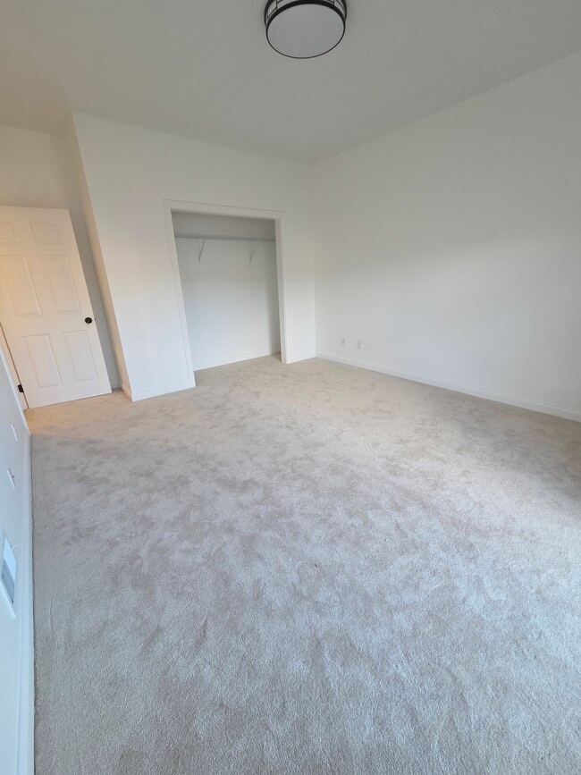 163 Rae Ave unit 2, San Francisco, CA 94112 - photo 4