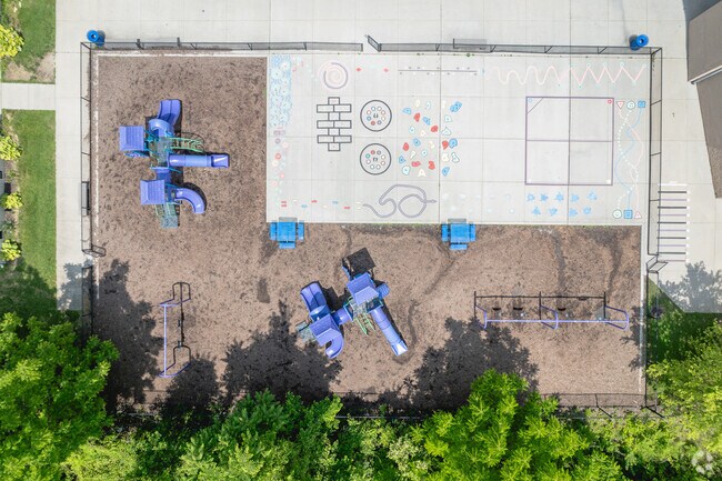 Marshall STEMM Academy welcomes playtime outdoors.