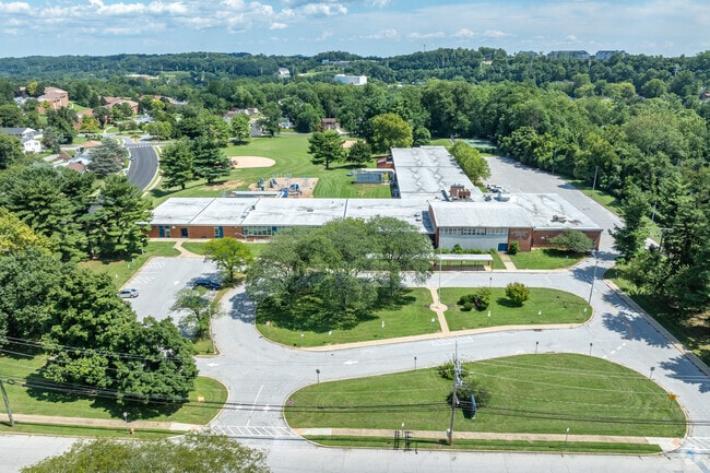 Cromwell Valley Elementary Regional Magnet School of Technology in Baltimore helps kids succeed.