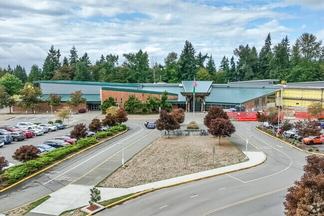 Redmond Middle welcomes North Redmond students before graduating to Redmond High.