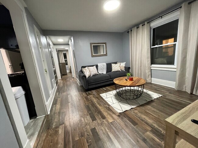 4034 Bailey Ave unit Upper, Buffalo, NY 14226 - photo 5