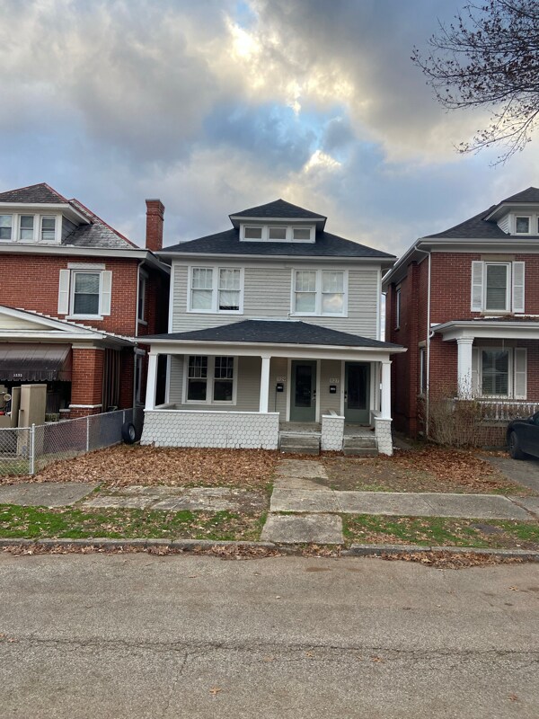 1129 9th St, Huntington, WV 25701 - photo 1