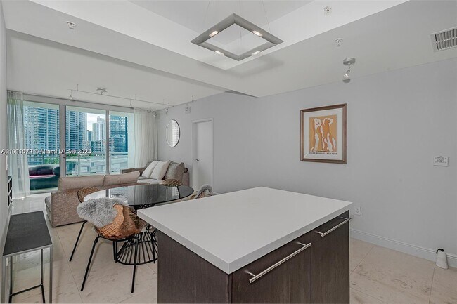 The Ivy Condominium unit TH505, Miami, FL 33130 - photo 5