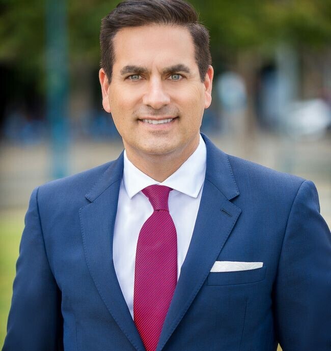 Agent Photo