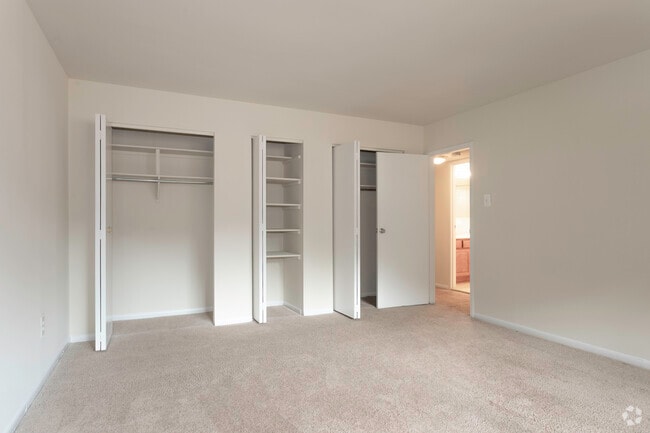 Somerset At Towson - 2 BR, 1 BA