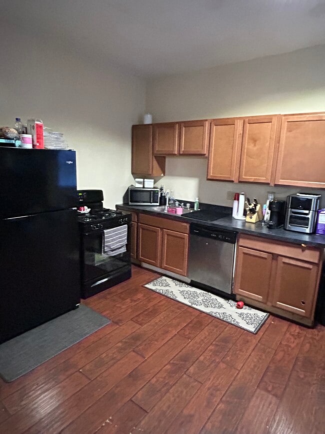 2154 W Clifton Ave, Cincinnati, OH 45219 - photo 3