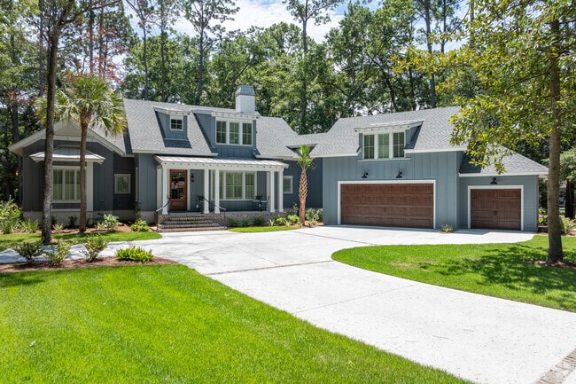 Custom built homes are easy to find in Shipyard.