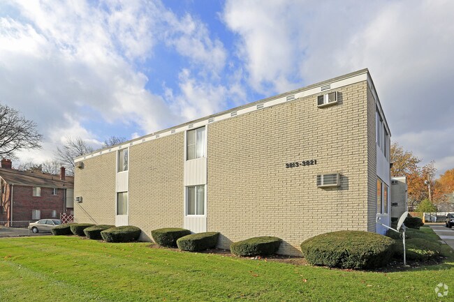 Devon Park Apartments, Royal Oak, MI 48073 - photo 4
