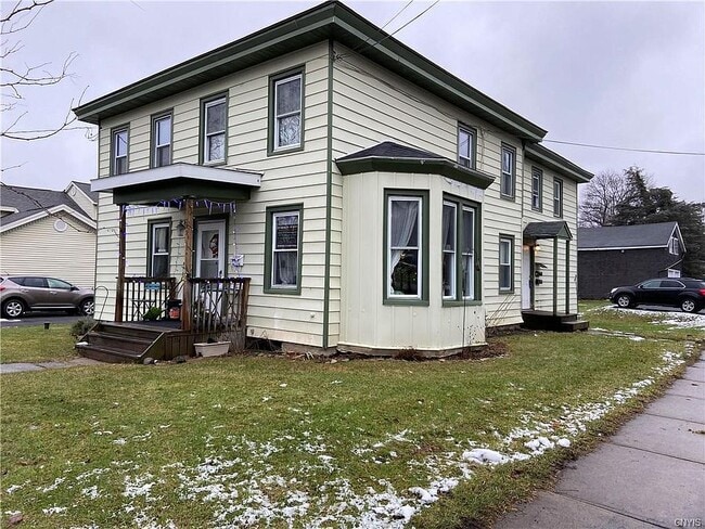 309 Clinton St unit 1, Fayetteville, NY 13066 - photo 2