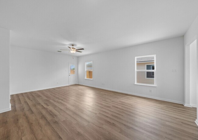 6007 Luckey Run unit 36482396, San Antonio, TX 78252 - photo 3