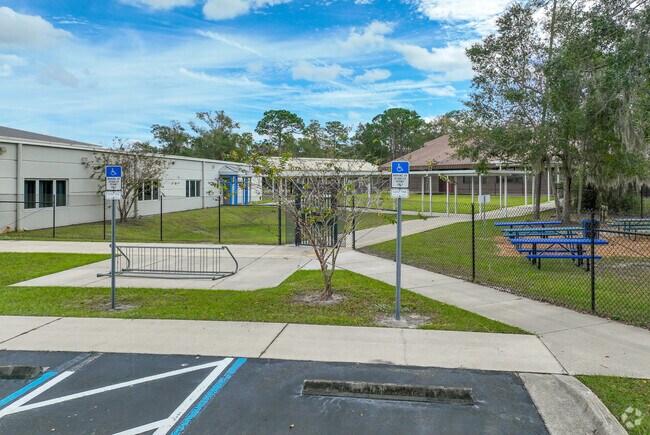 Wilson Elementary is a public school serving the Heathrow and Lake Mary communities.
