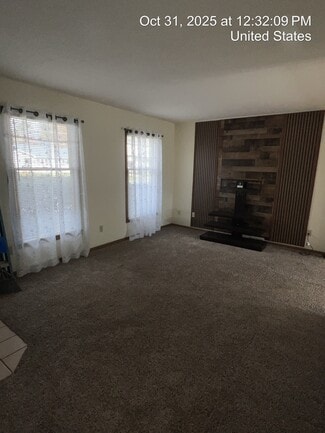 5611 Madrid Dr, Youngstown, OH 44515