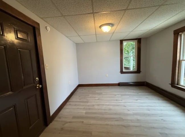 323 Cumberland St unit 323 Cumberland St U3, Rumford, ME 04276 - photo 5