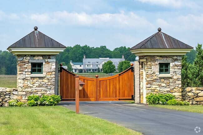In the Middleborough neighborhood, some homes are on very large lots.