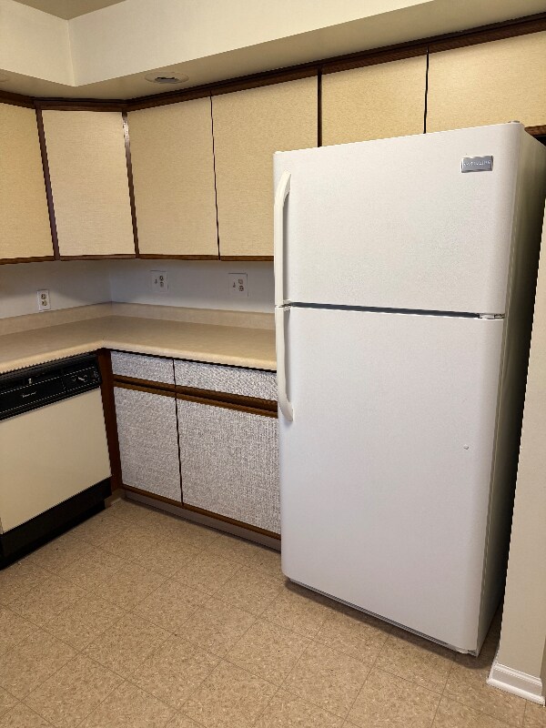 1064 Anderson Ferry Rd unit 2, Cincinnati, OH 45238 - photo 5