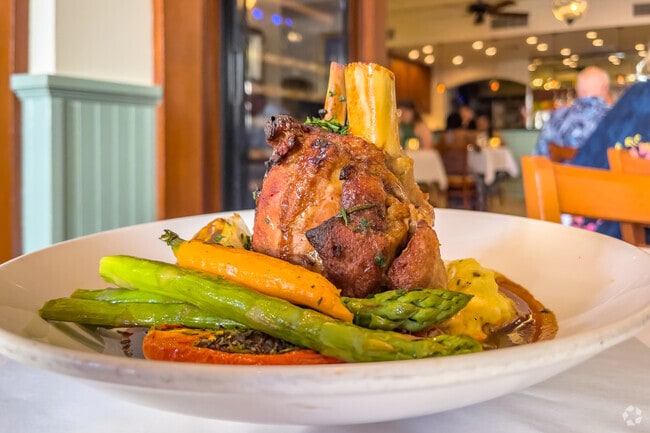 The food and service at the Lahaina Grill are close to perfection.