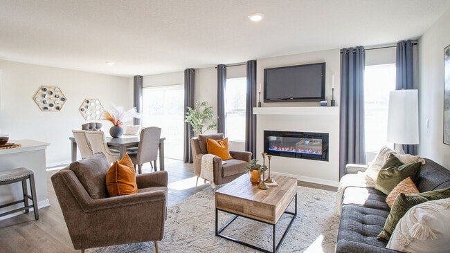 2605 Brook View Dr, Des Moines, IA 50317 - photo 4