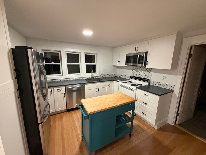 26 Saint Elmo Rd, Worcester, MA 01602 - photo 1