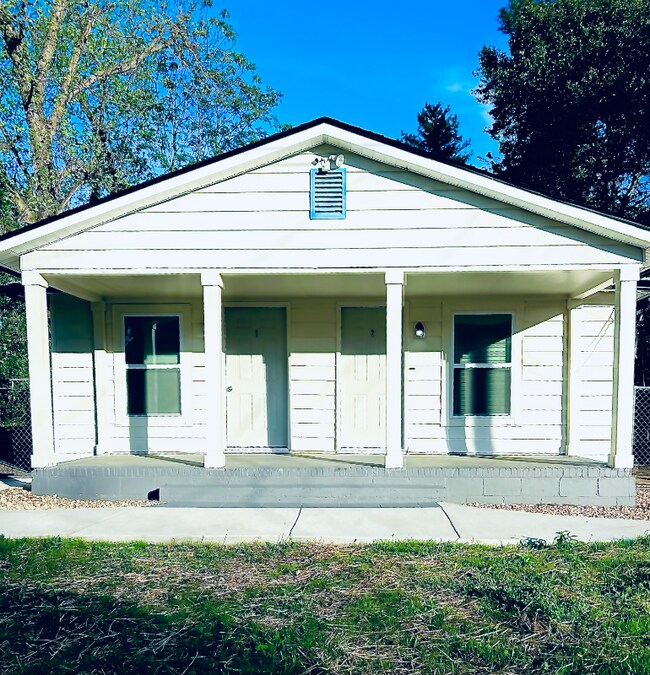 807 Pine St Unit Gold Unit 2, Fort Valley, GA 31030