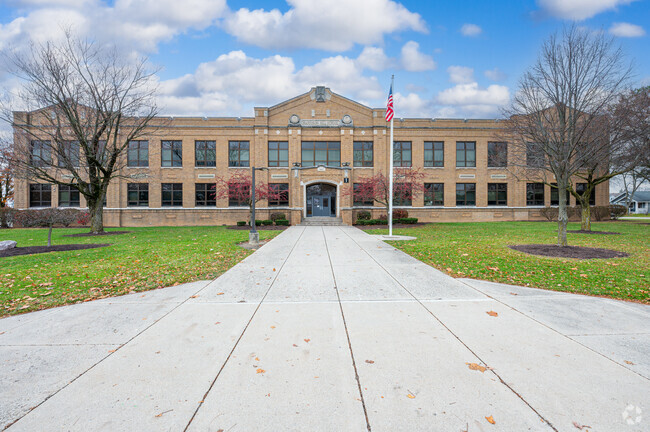 Fort Wayne's Harrison Hill Elementary School has 600 students.
