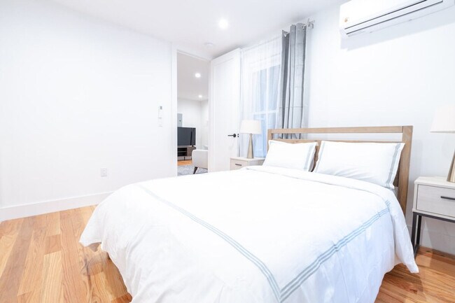 323 Graham Ave unit FL2-ID1021977P, Brooklyn, NY 11211 - photo 3