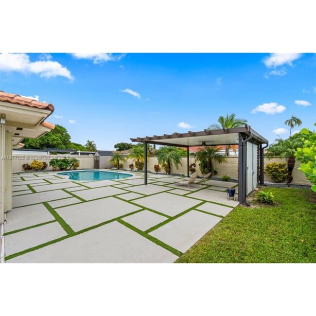 11380 SW 180th St, Miami, FL 33157 - photo 7