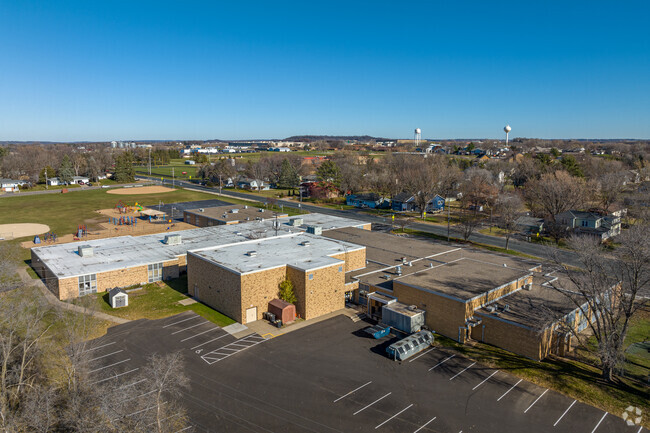 Malone Elementary School has a large campus.