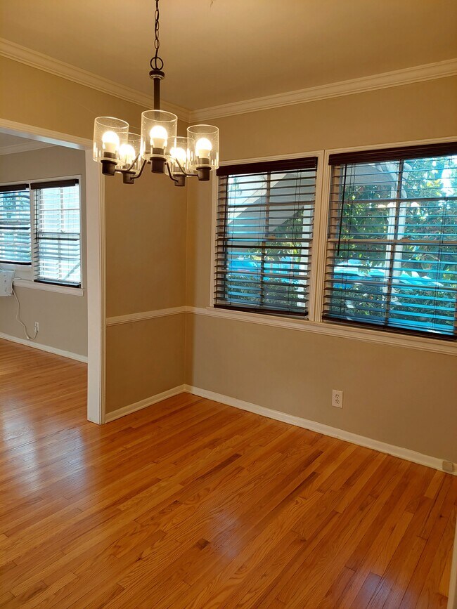 404 Naranja Dr unit 404, Glendale, CA 91206 - photo 2