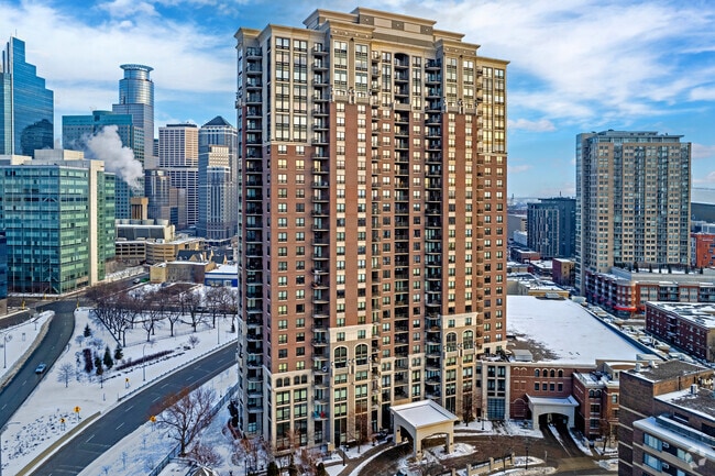 About Grant Park, Minneapolis MN | HOAs, Reviews, Amenities