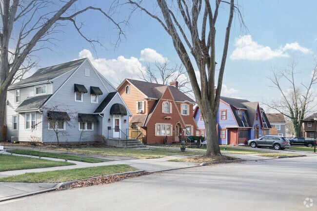 Lafayette Place is home to charming historic homes.